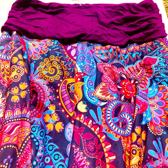 LOTUS BOSS SHINE: Women’s medium high rise bell bottom leggings - Picture 2 of 3